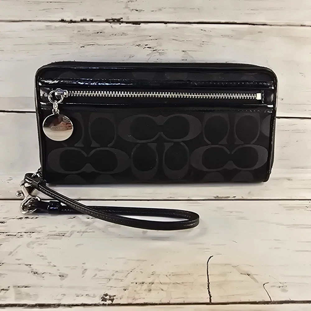 Coach Signature Jacquard Large Zip Around Wristlet Wallet Black Patent Trim